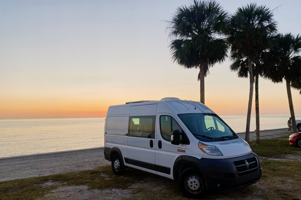 Island Dream - 4 season camper, pets welcome
