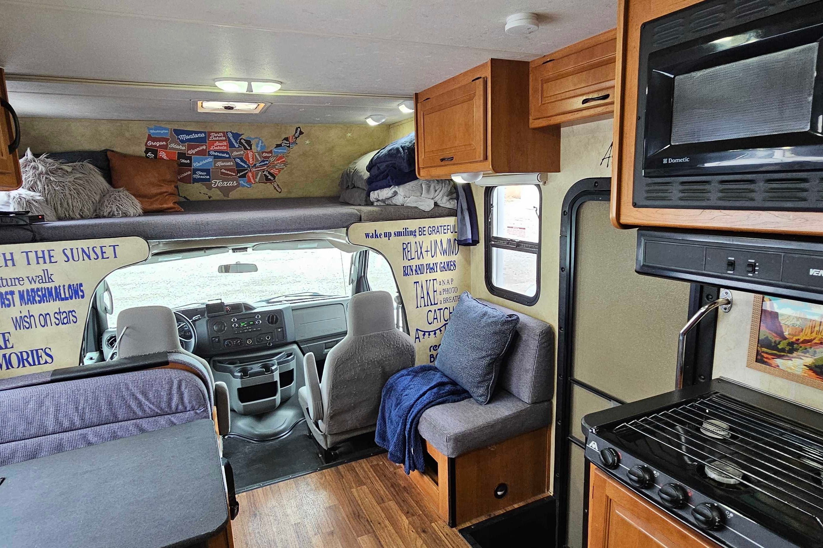 Thor Majestic 23a Class C - Moab - Unlimited Miles