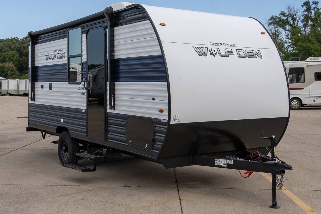 2024 THE WOLF DEN !!!! Great for easy moving!