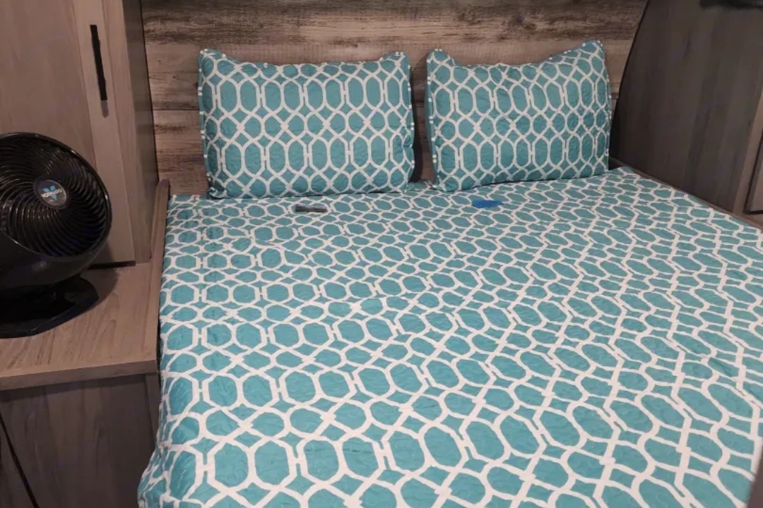 Welcome Home 2022 King Sport clean & cozy 