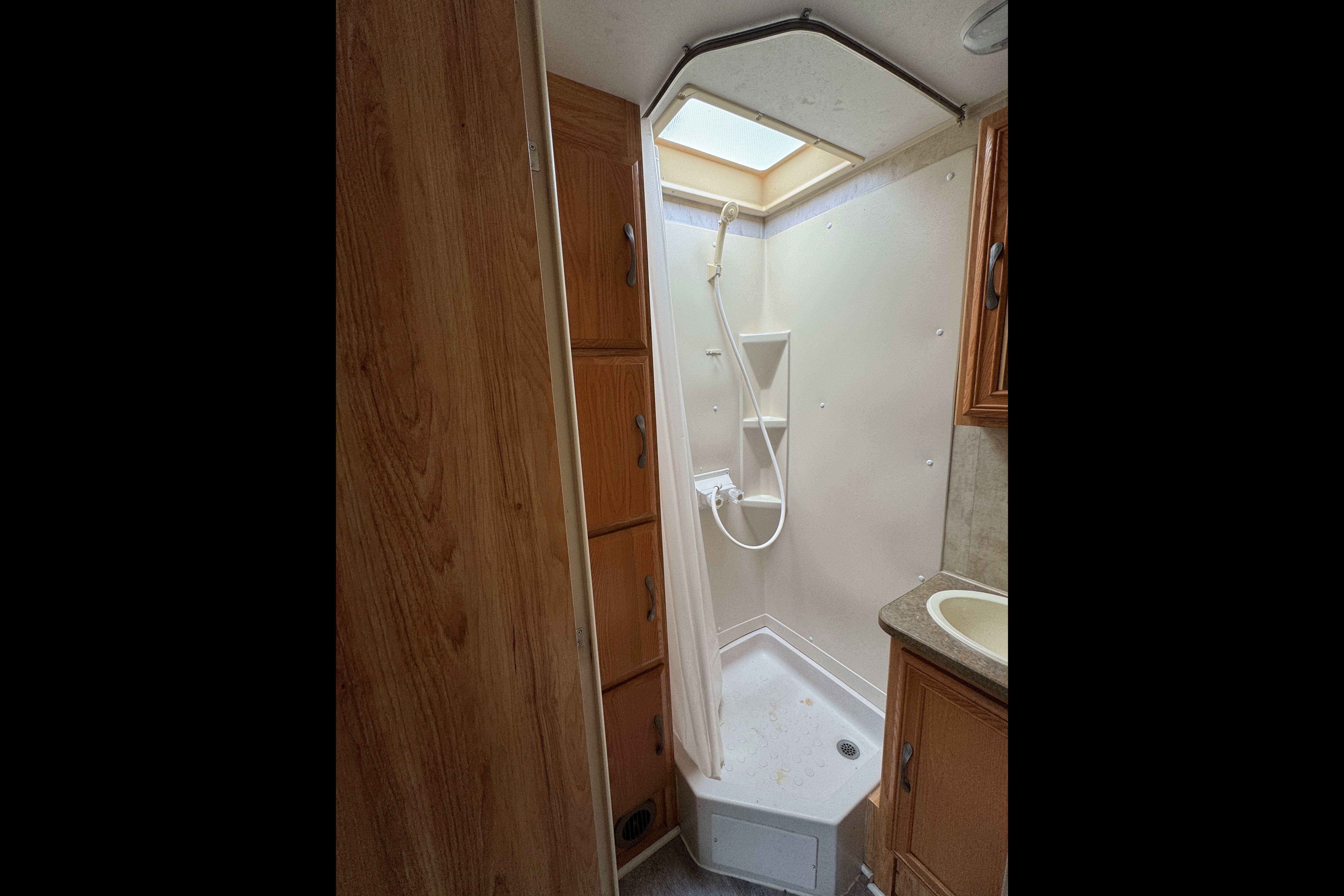 Dutchmen Aerolite 21QS Travel Trailer