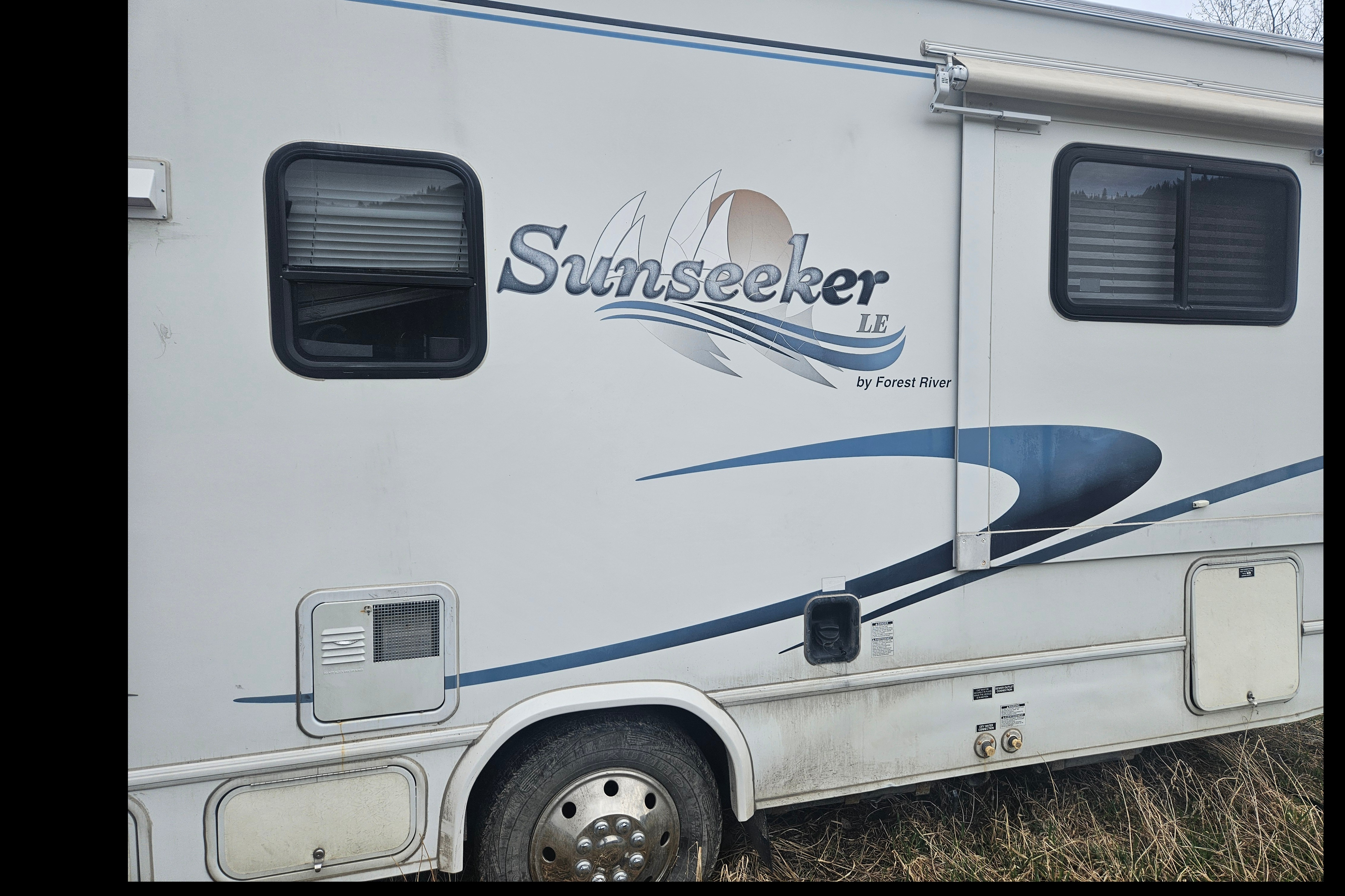 Roger's Ford Sunnseeker Class C