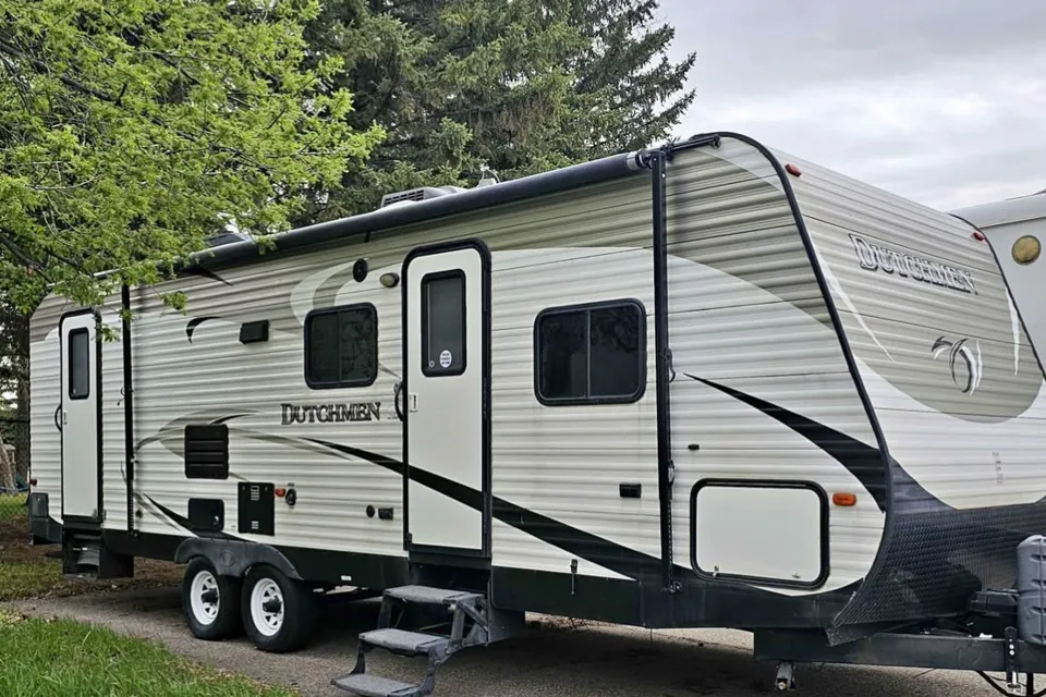 Olesha's Dutchman 261BHS Travel Trailer