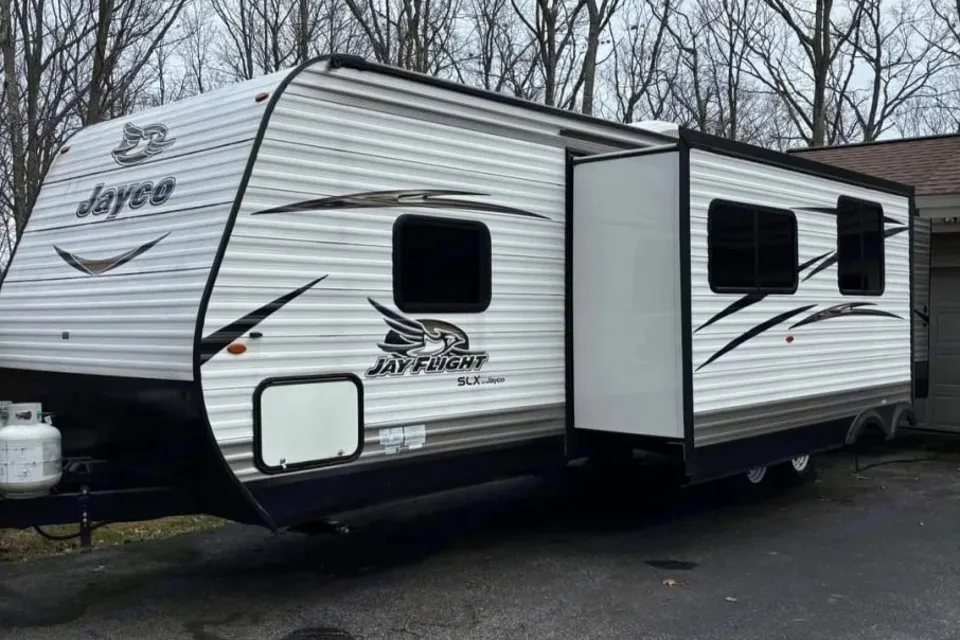 Great Lakes Glampers Jayco 294QBHS Travel Trailer