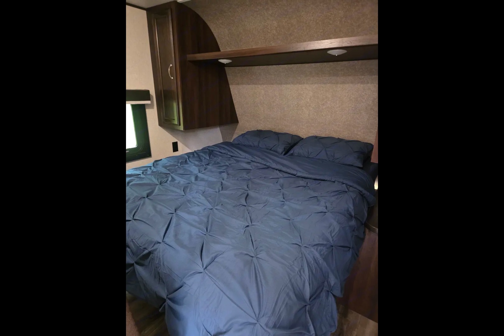Great Lakes Glampers Jayco 294QBHS Travel Trailer