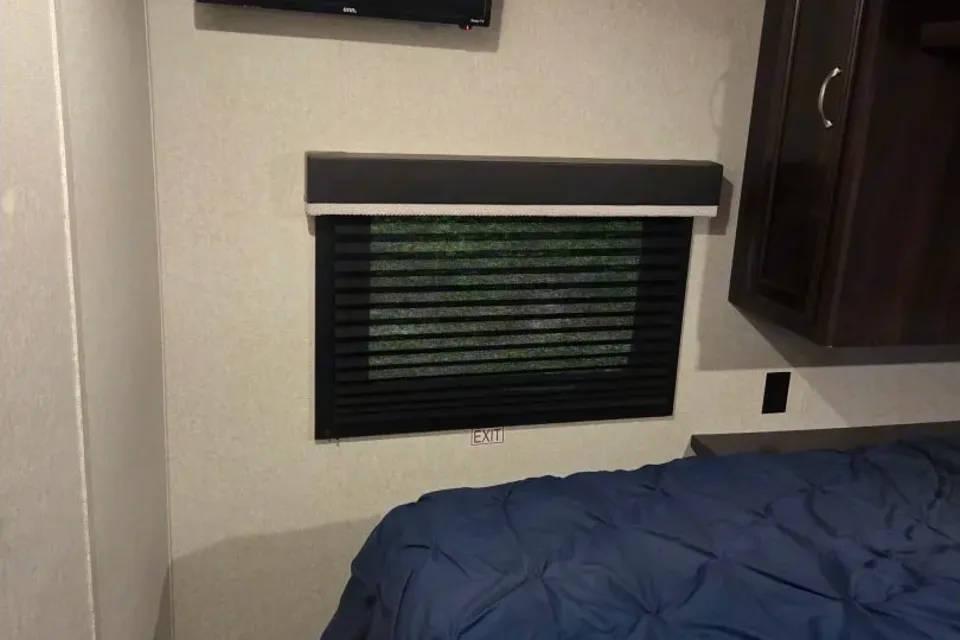 Great Lakes Glampers Jayco 294QBHS Travel Trailer