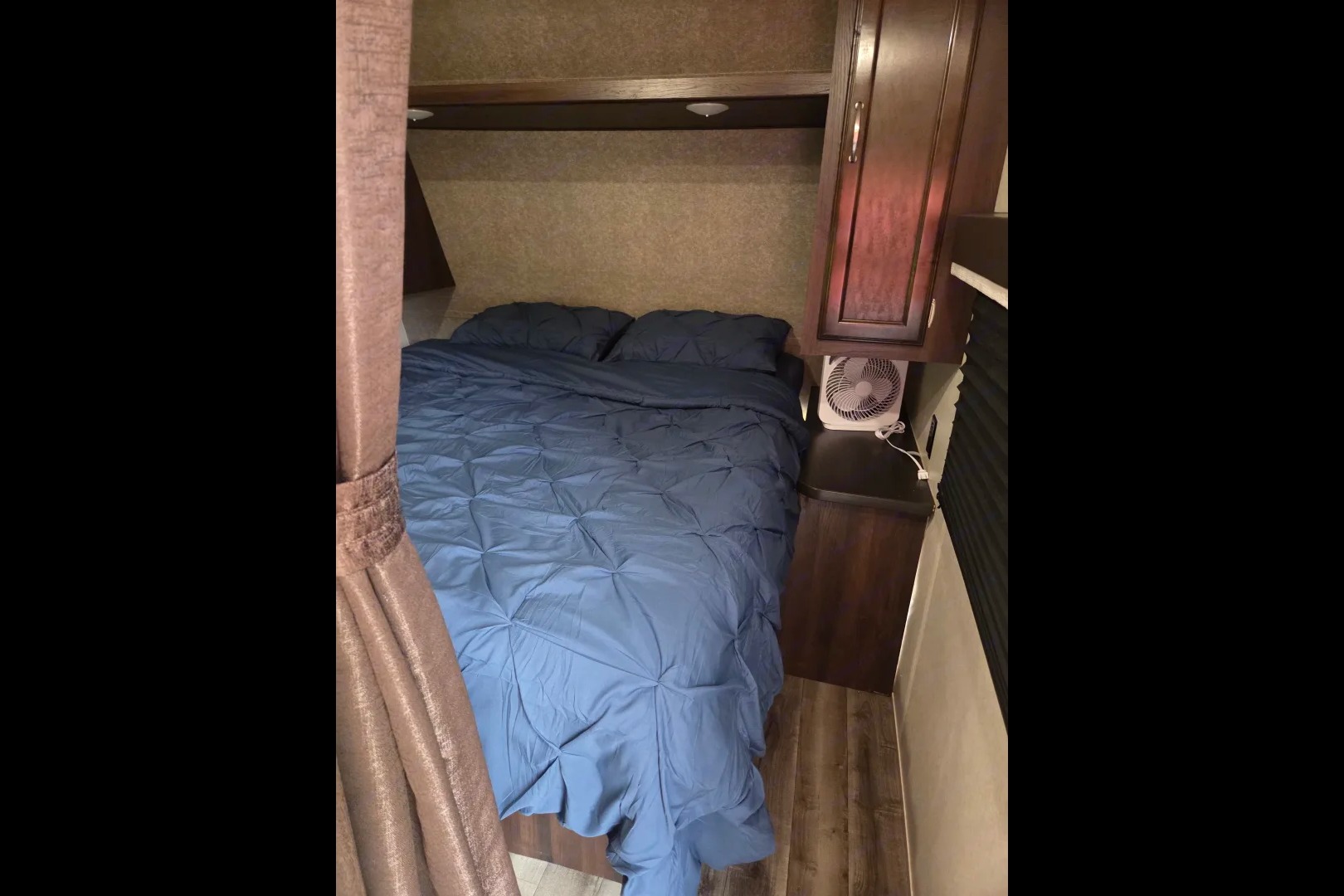 Great Lakes Glampers Jayco 294QBHS Travel Trailer