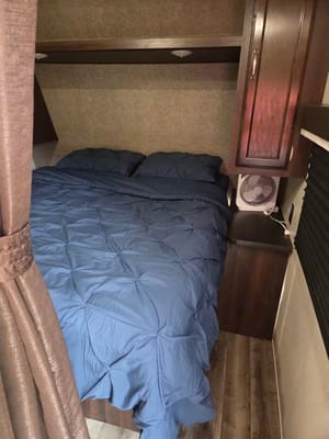 Great Lakes Glampers Jayco 294QBHS Travel Trailer