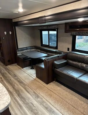 Great Lakes Glampers Jayco 294QBHS Travel Trailer