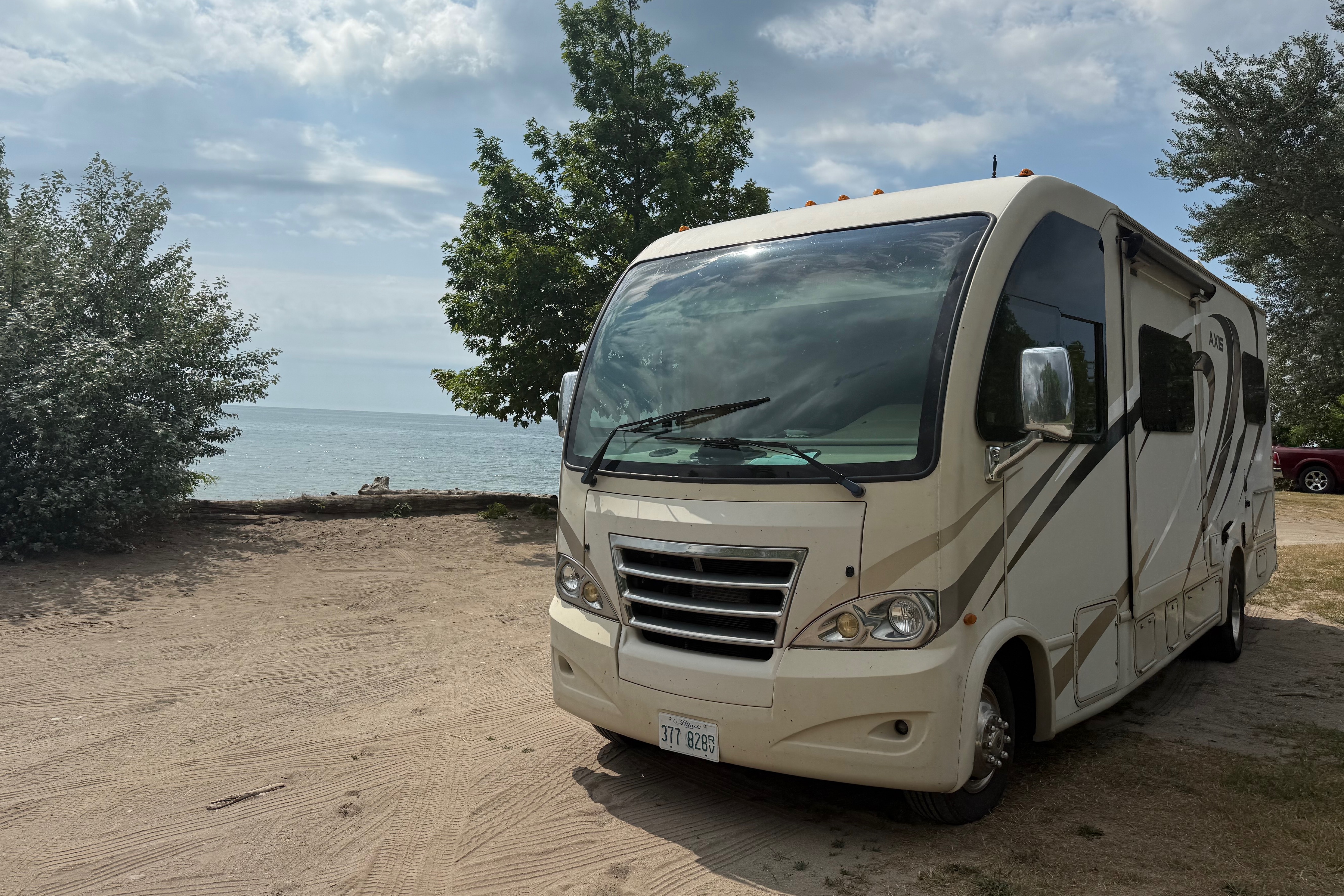 Thor Motor Coach Axis Class A 25.4