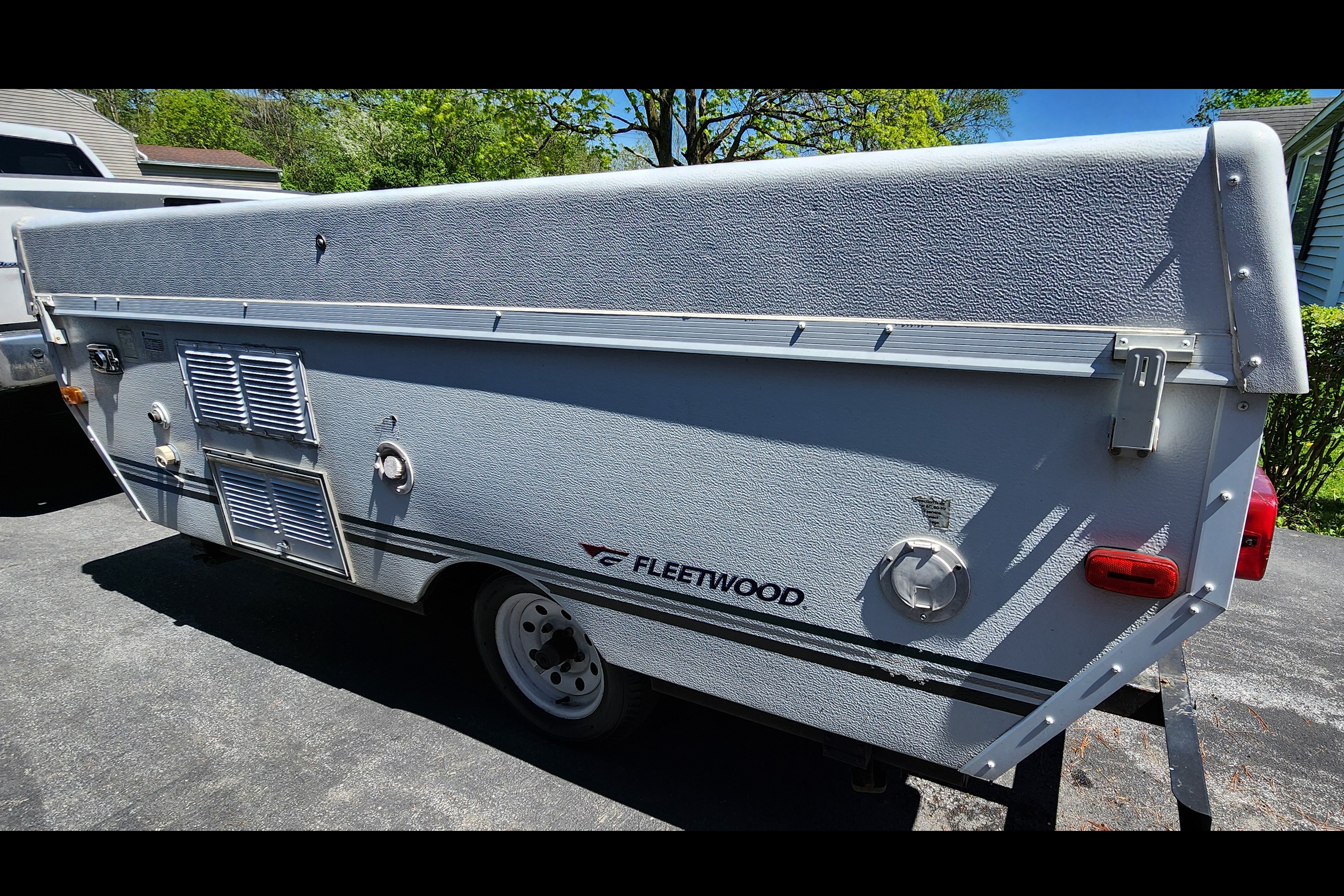 Fleetwood Pop-UpTrailer_TIME to RELAX!