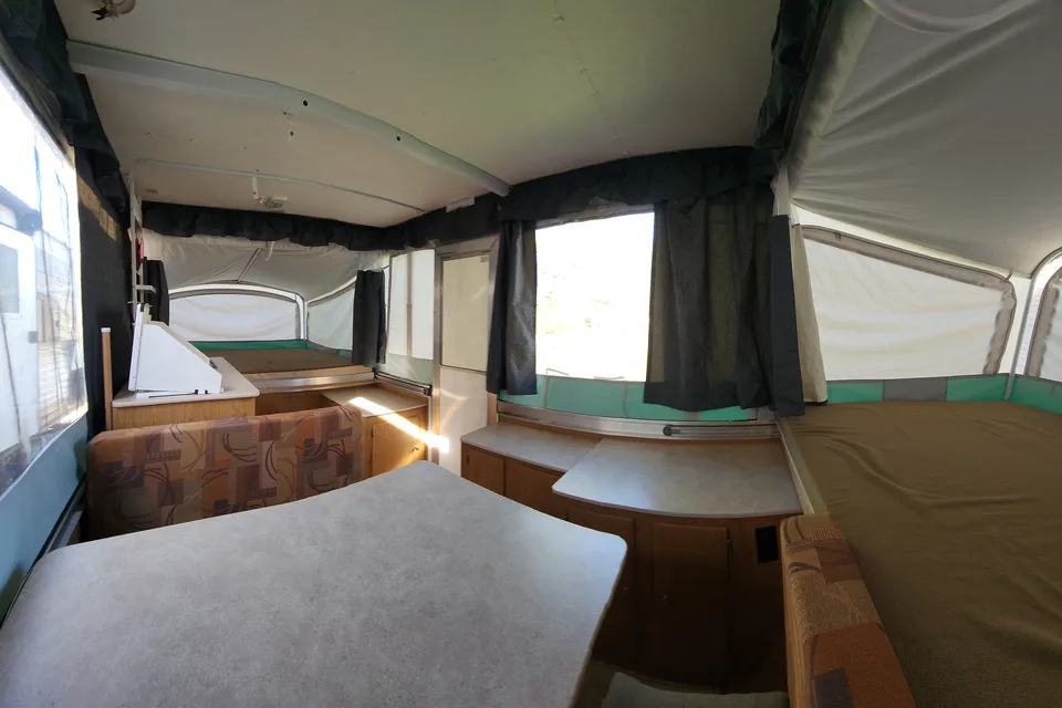 Fleetwood Pop-UpTrailer_TIME to RELAX!