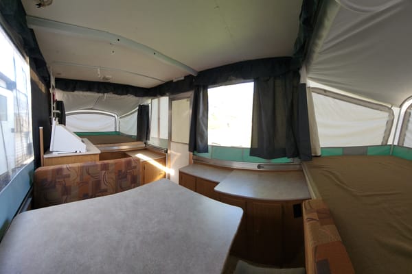 Fleetwood Pop-UpTrailer_TIME to RELAX!