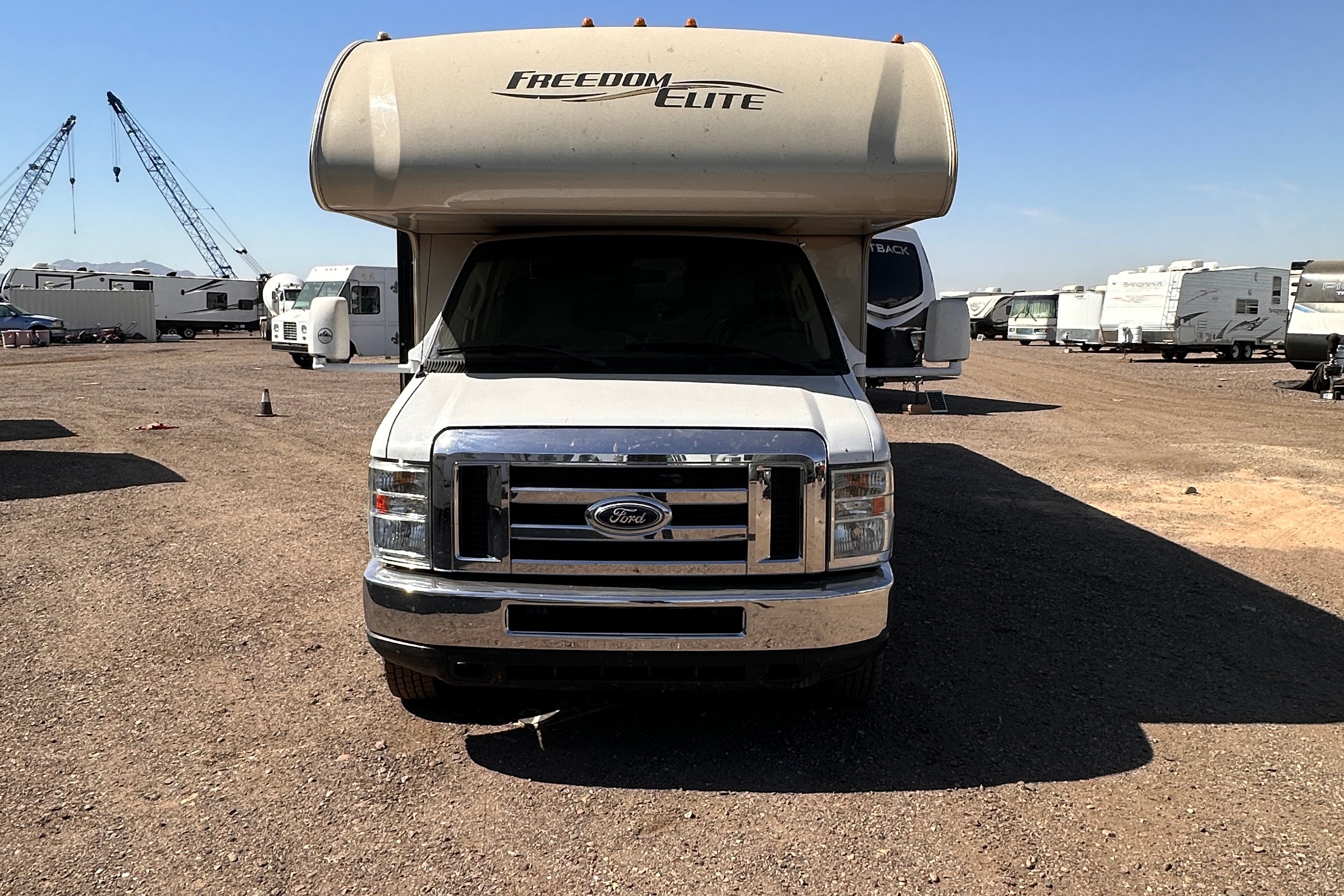 2016 Thor Freedom Elite 29FE: Ultimate Road Escape! ⛺