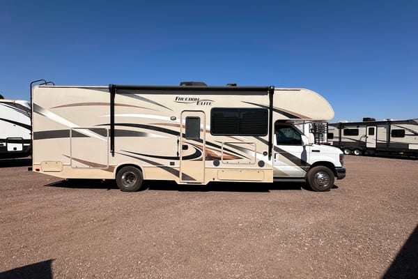 2016 Thor Freedom Elite 29FE: Ultimate Road Escape! ⛺