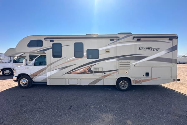 2016 Thor Freedom Elite 29FE: Ultimate Road Escape! ⛺