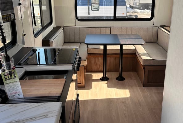 Brand new 20RDSE Travel Trailer for rent