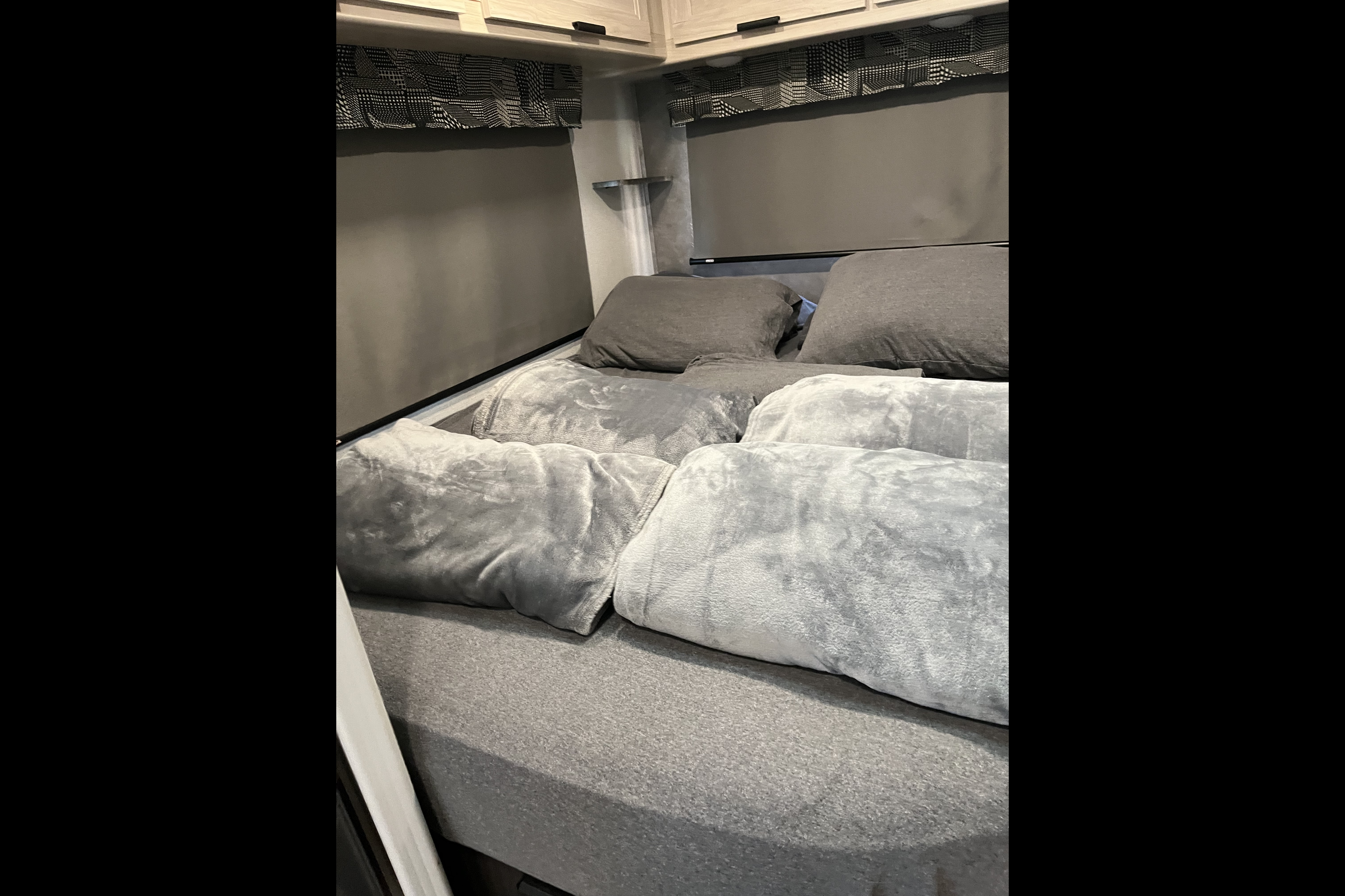 Traveler Forest River Sun seeker 2350LE Class C