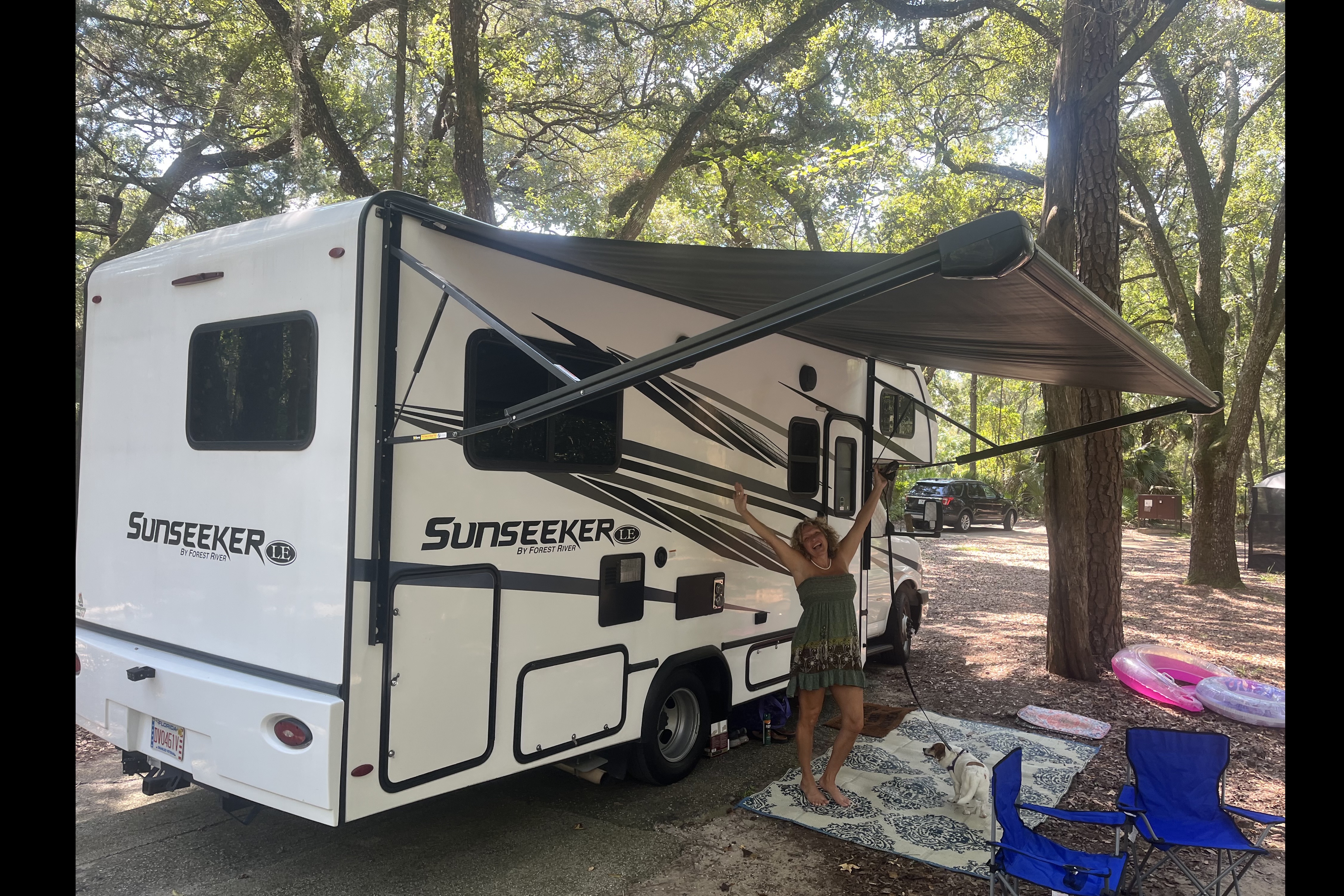Traveler Forest River Sun seeker 2350LE Class C