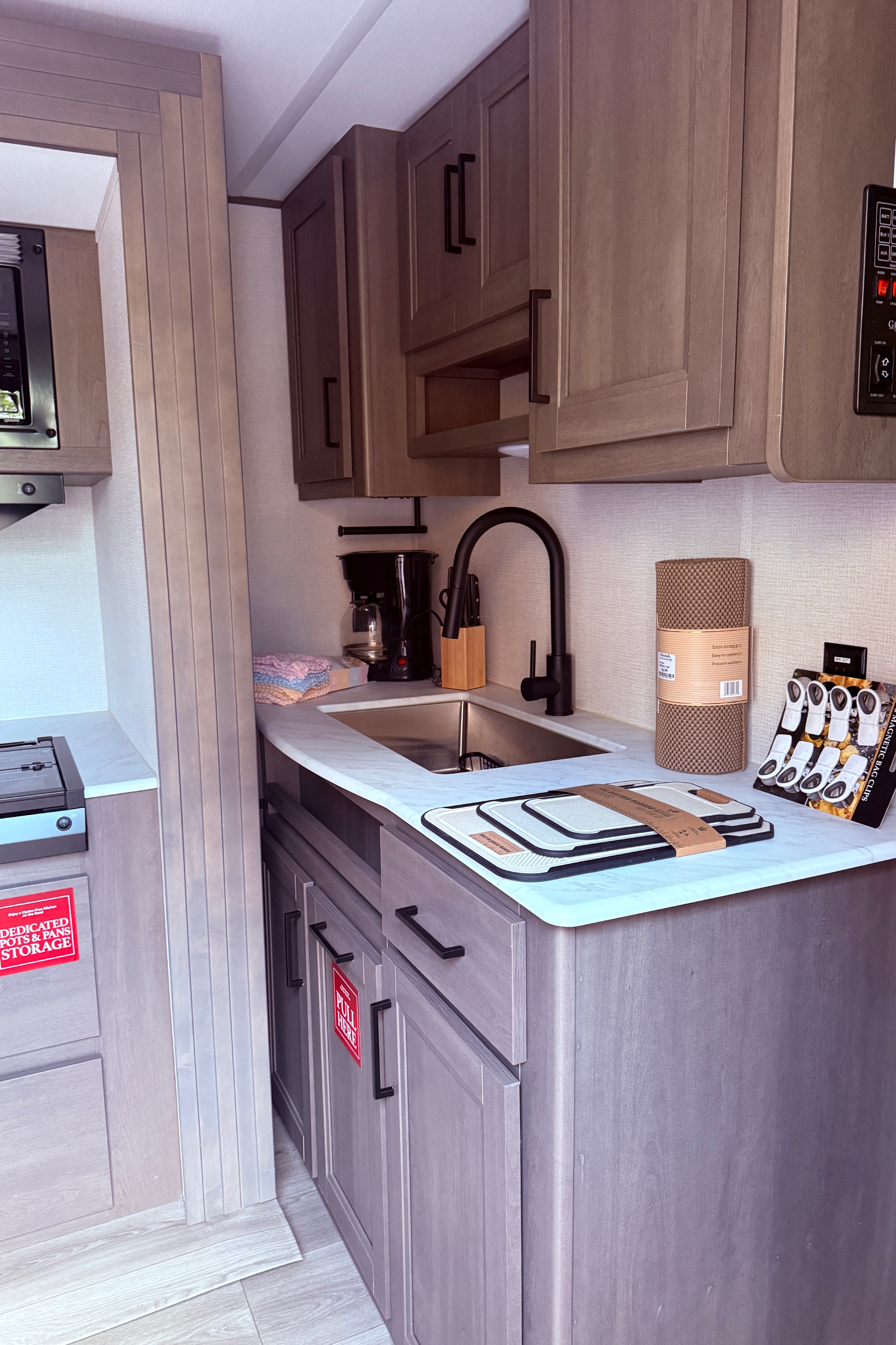 Grand Design Transcend Xplor 26BHX Travel Trailer