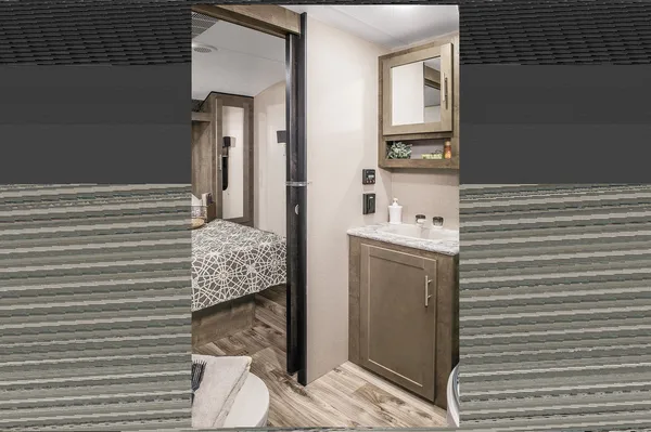 Adventure-Ready KZ Connect C332BHK | Starlink WiFi | Sleeps 7-10