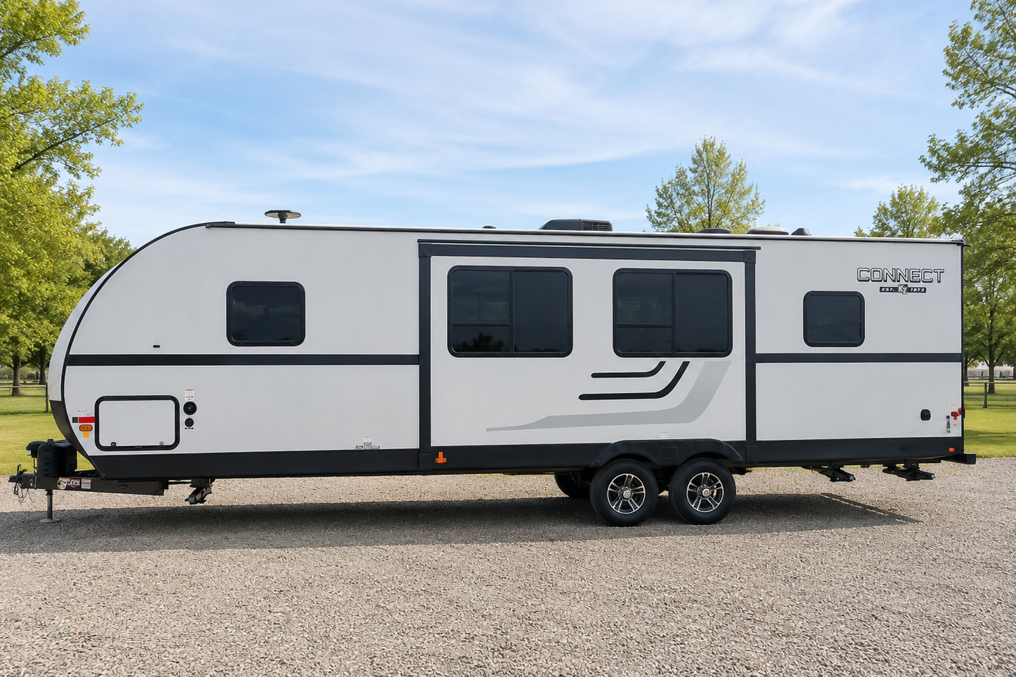 Adventure-Ready KZ Connect C332BHK | Starlink WiFi | Sleeps 7-10