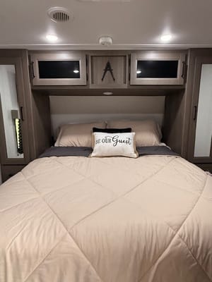 BRAND NEW JUST FOR YOU! 2025 Grand Design Transcend Sleeps 8