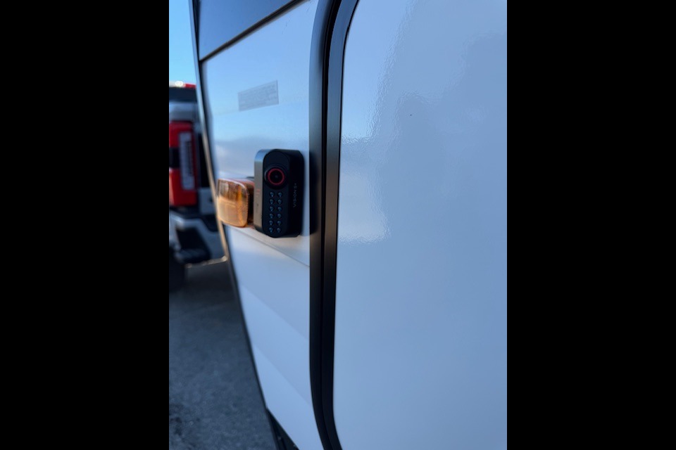 BRAND NEW JUST FOR YOU! 2025 Grand Design Transcend Sleeps 8