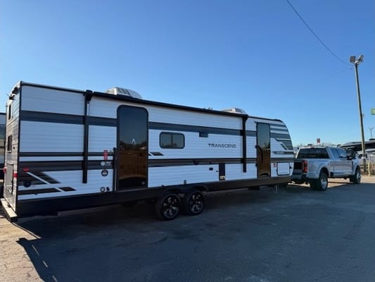 BRAND NEW JUST FOR YOU! 2025 Grand Design Transcend Sleeps 8