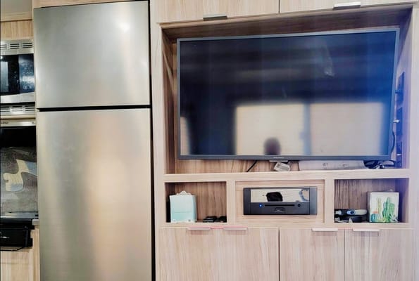 Wandering Winnebago 2801 bhs Travel Trailer