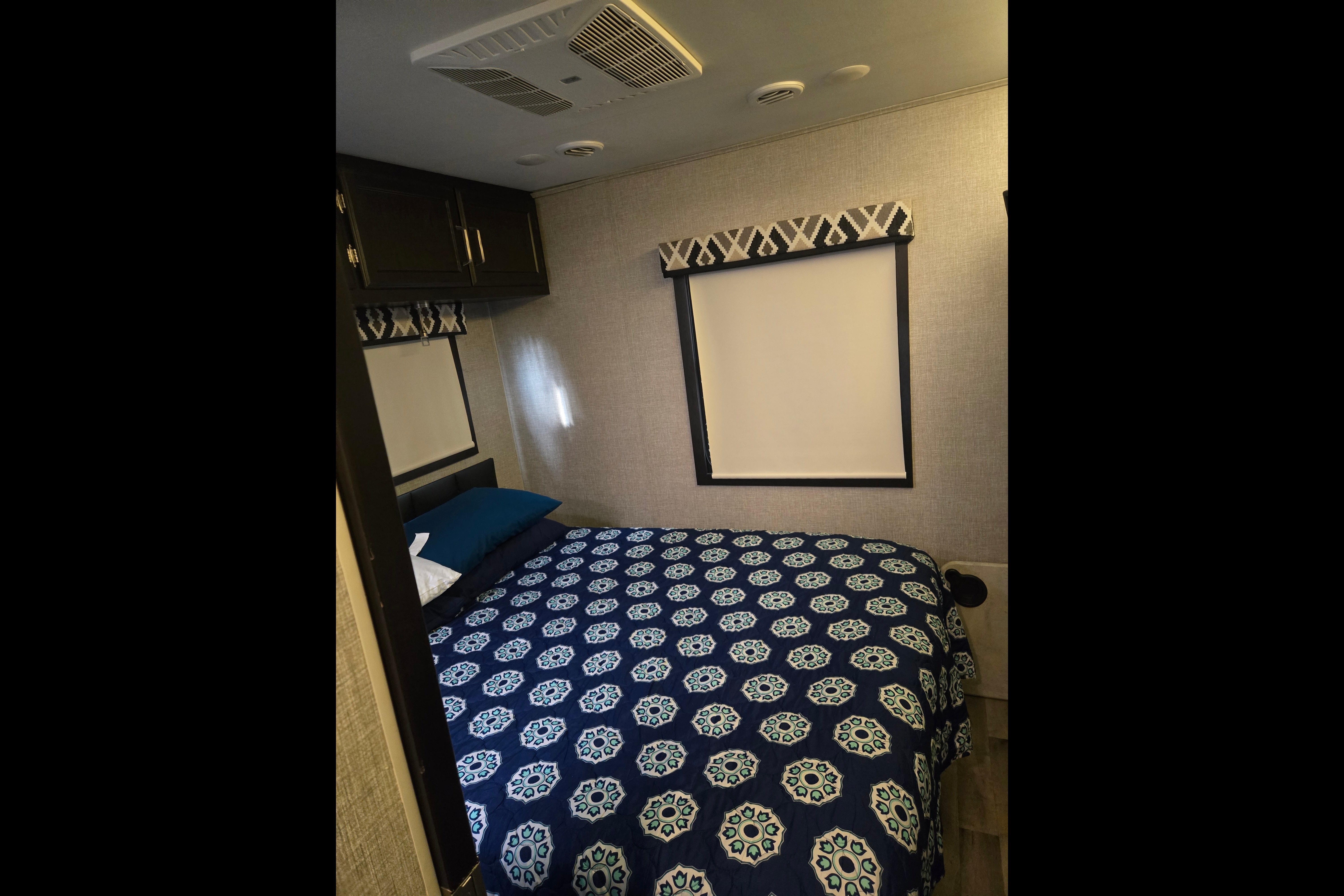 Roger's Jayco Alante Class A