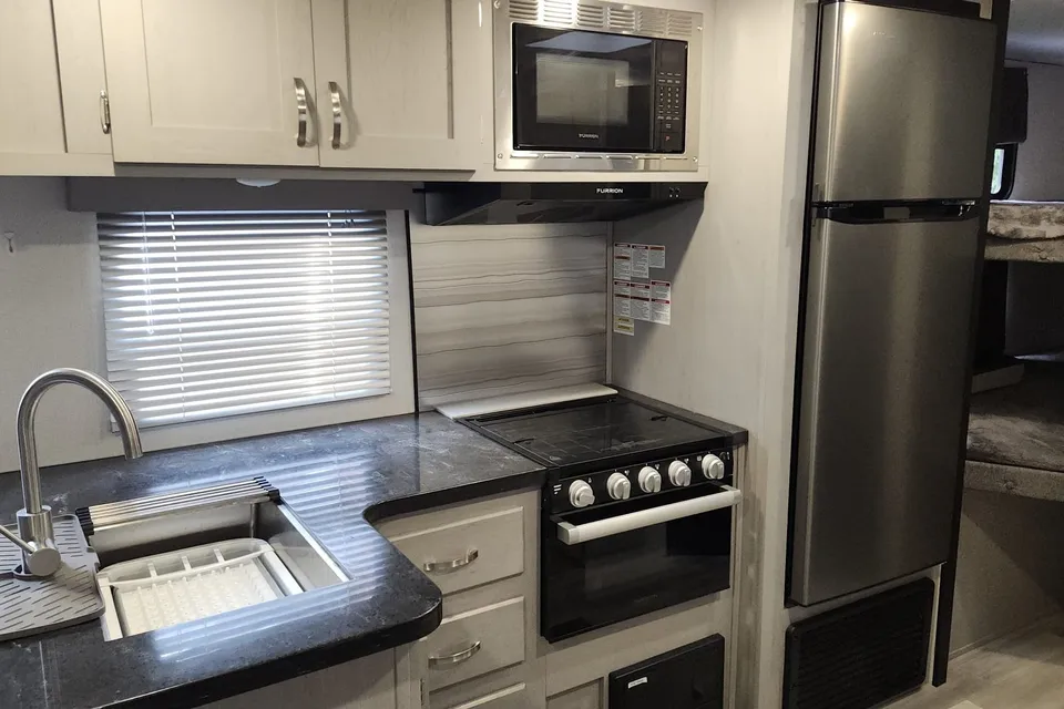 Tracer Retreat: 8 person travel trailer
