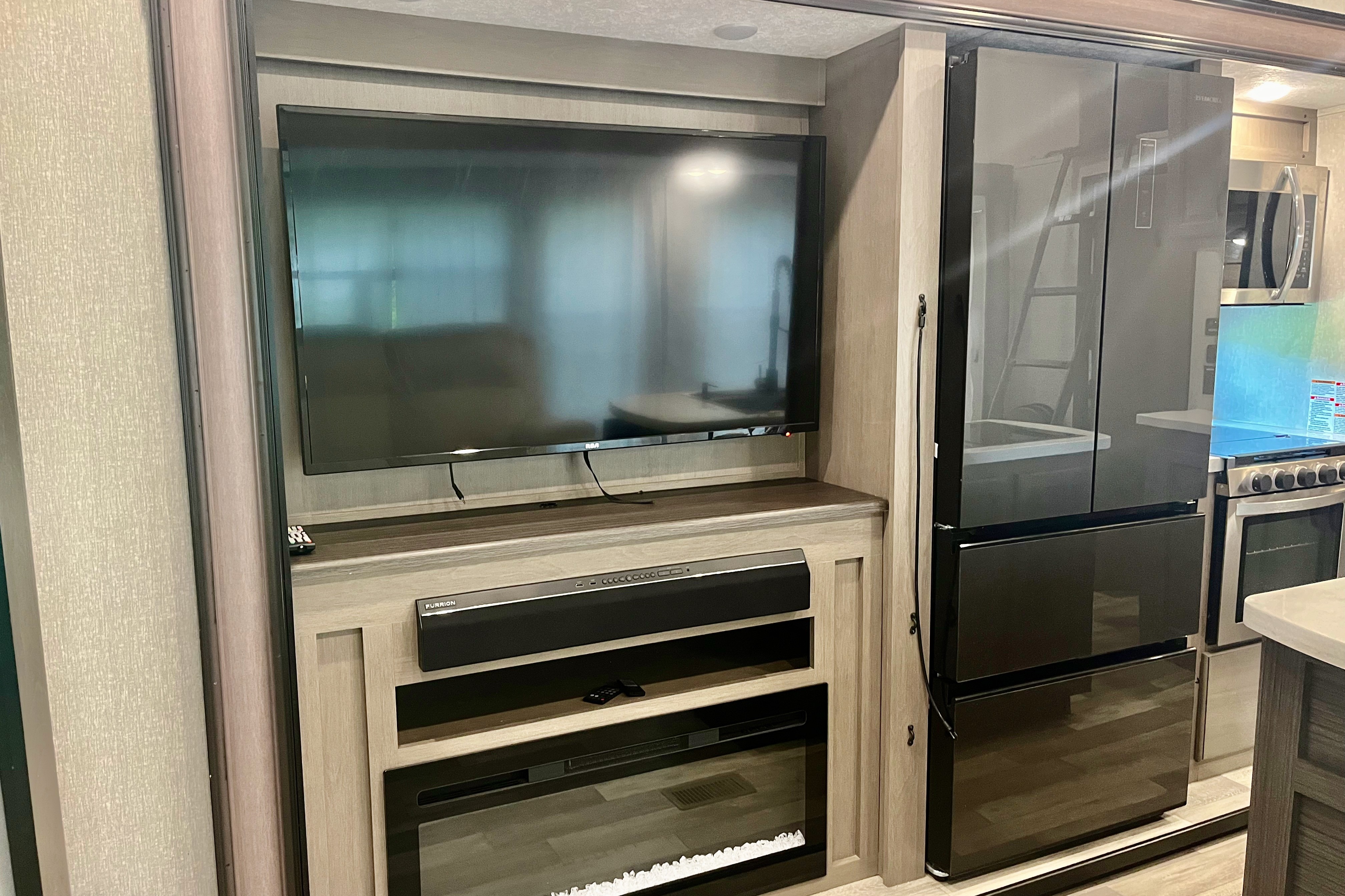 Coachmen Chaparral 375BAF Fifth Wheel