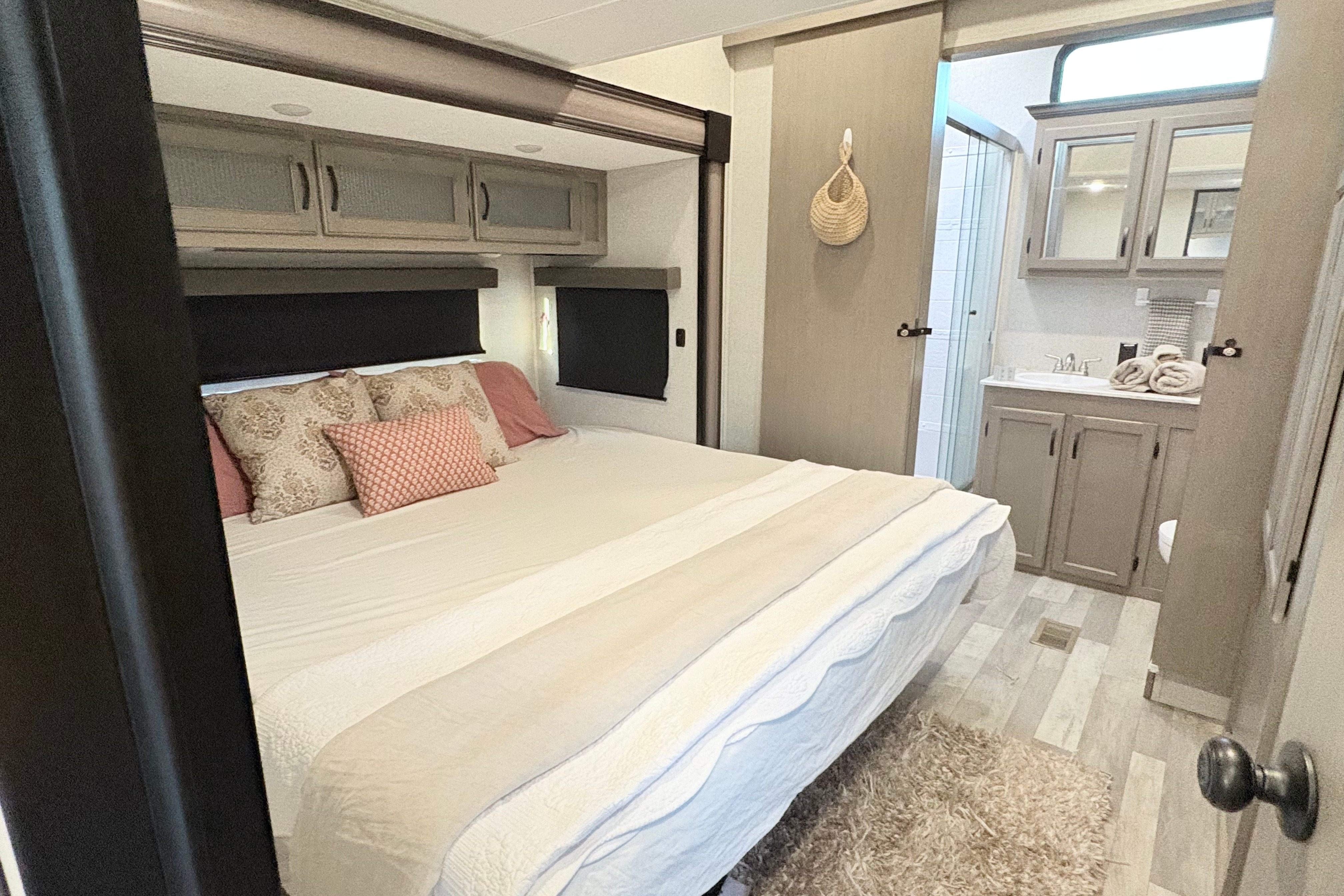 Coachmen Chaparral 375BAF Fifth Wheel