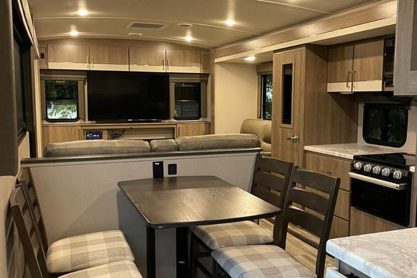 Brandon's Grand Design 3100RD Travel Trailer