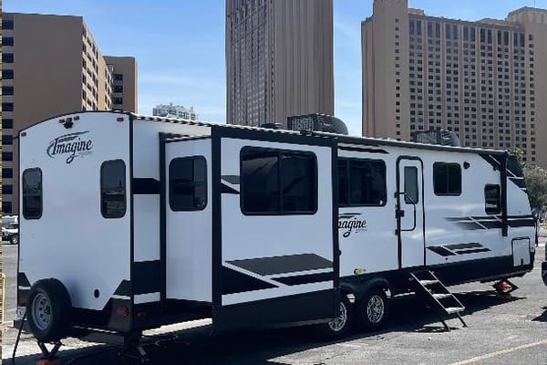 Brandon's Grand Design 3100RD Travel Trailer