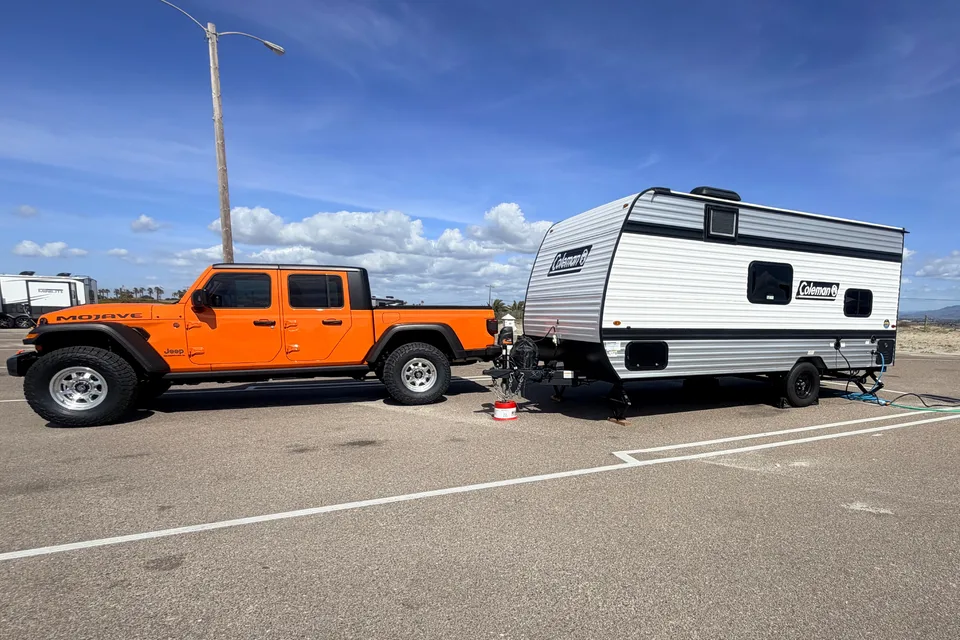Home away from home Coleman 17B Travel Trailer