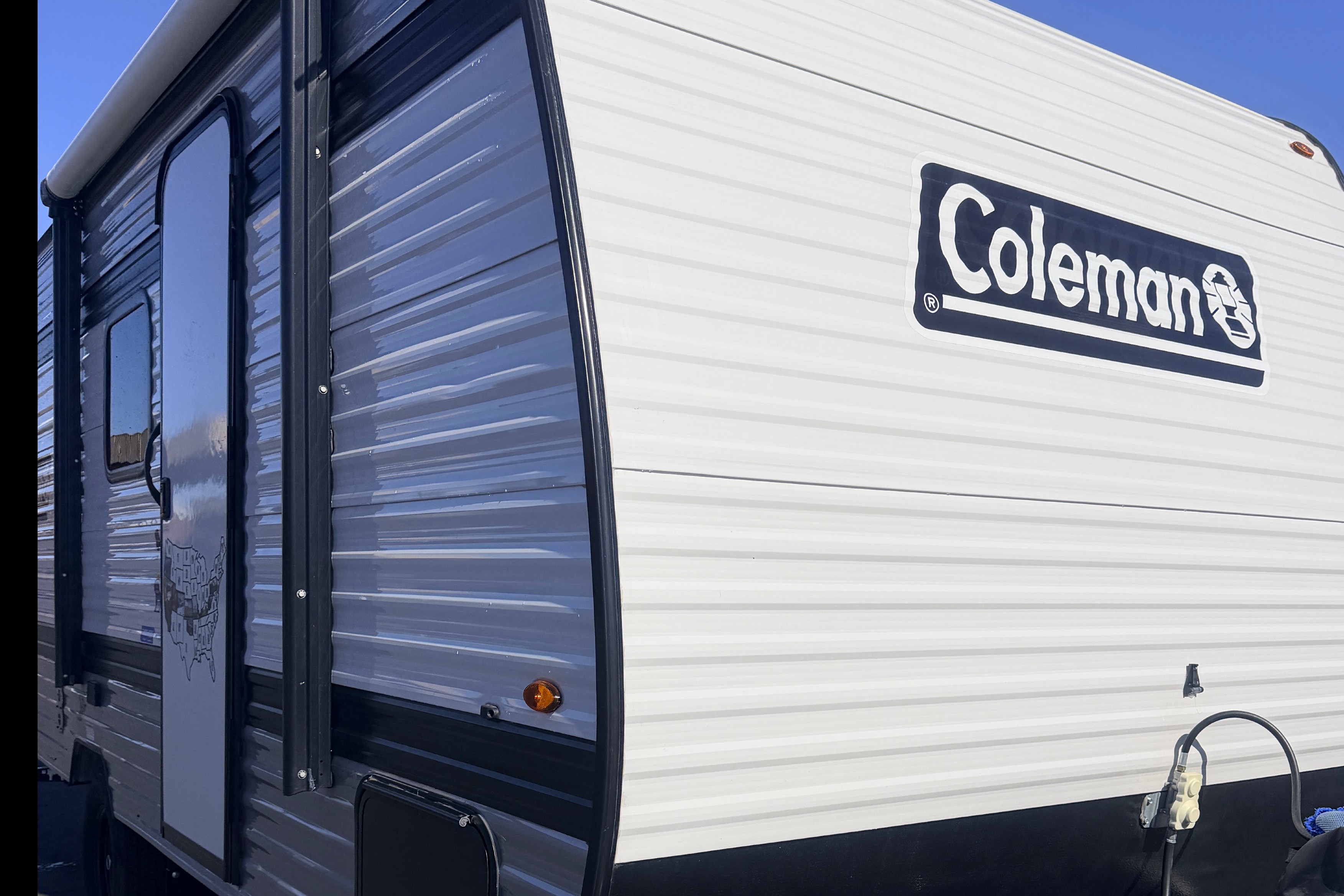 Home away from home Coleman 17B Travel Trailer