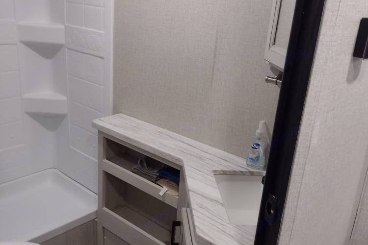 Olympia with Bunks: Delivery Available($85) Fully Equipped: No Prep Fee