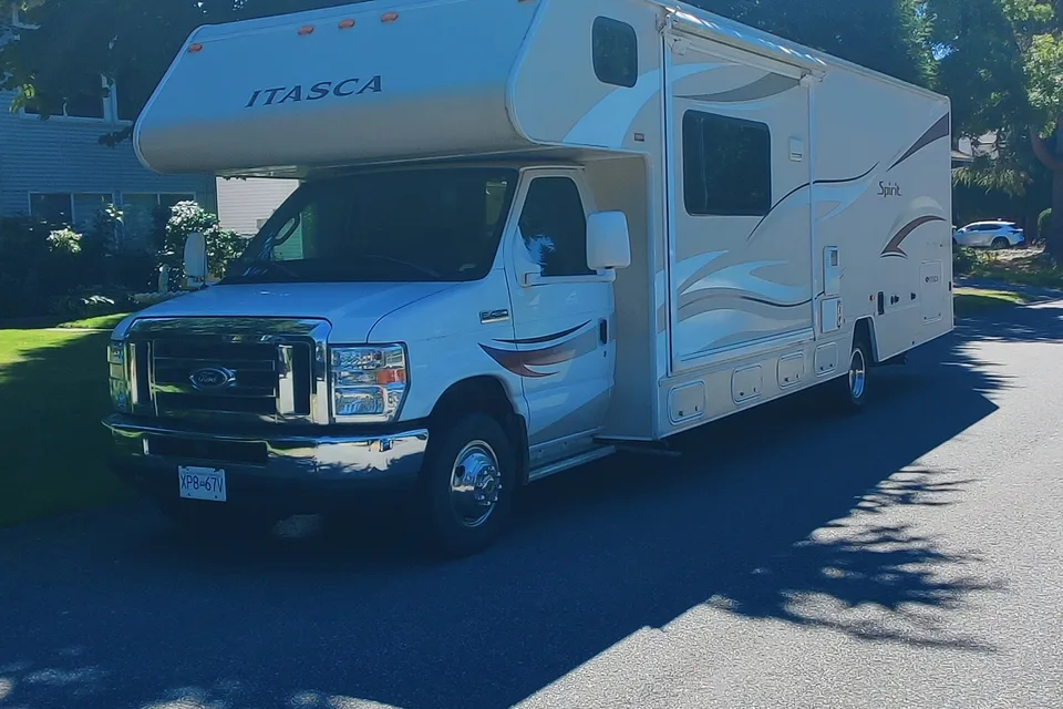 xin's 2014 Winnebago Itasca Spirit Class C