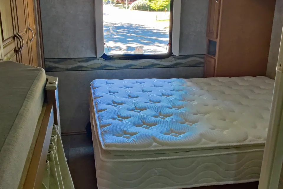 xin's 2014 Winnebago Itasca Spirit Class C