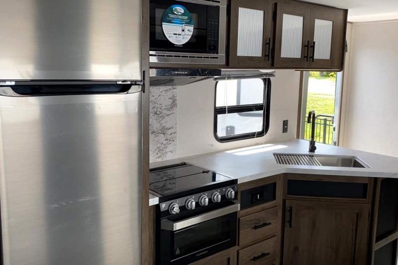 [15] Stress Free RVs - 2021 XXL - Avenger - Family Bunkhouse