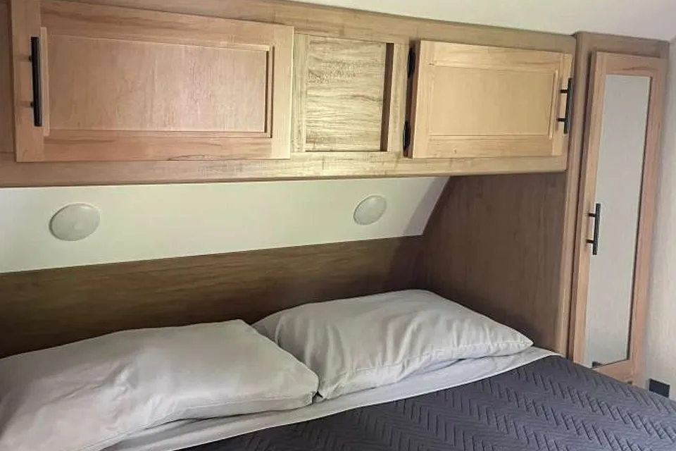 CL 17 CHEROKEE GREY WOLF Travel Trailer