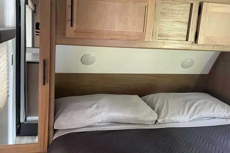 CL 17 CHEROKEE GREY WOLF Travel Trailer