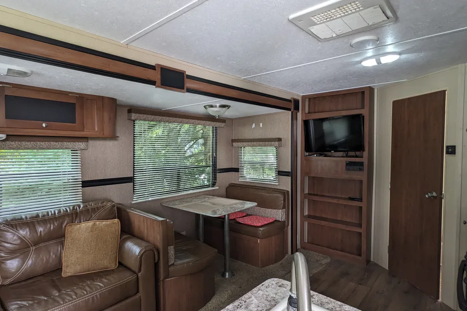 Home on a Hitch Dutchmen Aspen Trail 2780RLS Travel Trailer