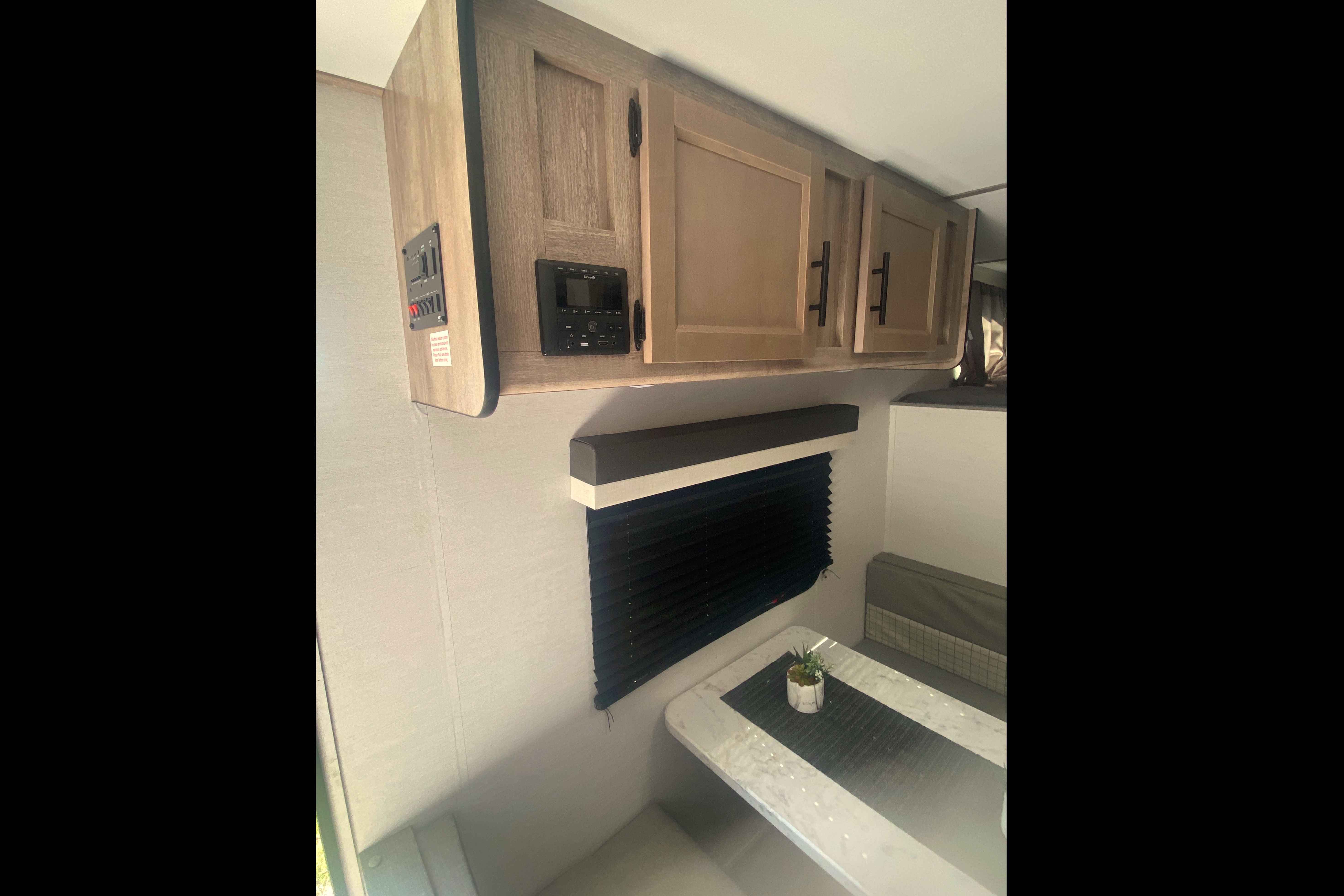 Sunny & Harvey’s 2024 Grand River 22mb Travel Trailer