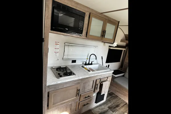 Sunny & Harvey’s 2024 Grand River 22mb Travel Trailer