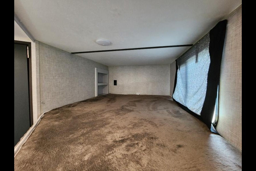 Keystone Bullet "Shelly": Private BR, Pets OK, Film Production Ready, Delivery Offered