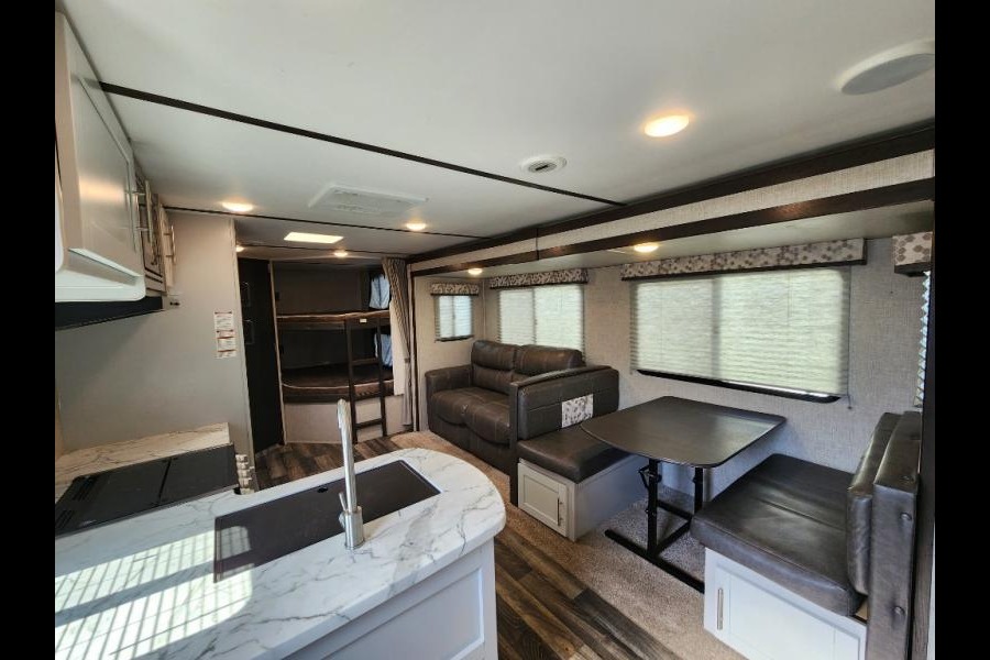 Keystone Bullet "Shelly": Private BR, Pets OK, Film Production Ready, Delivery Offered