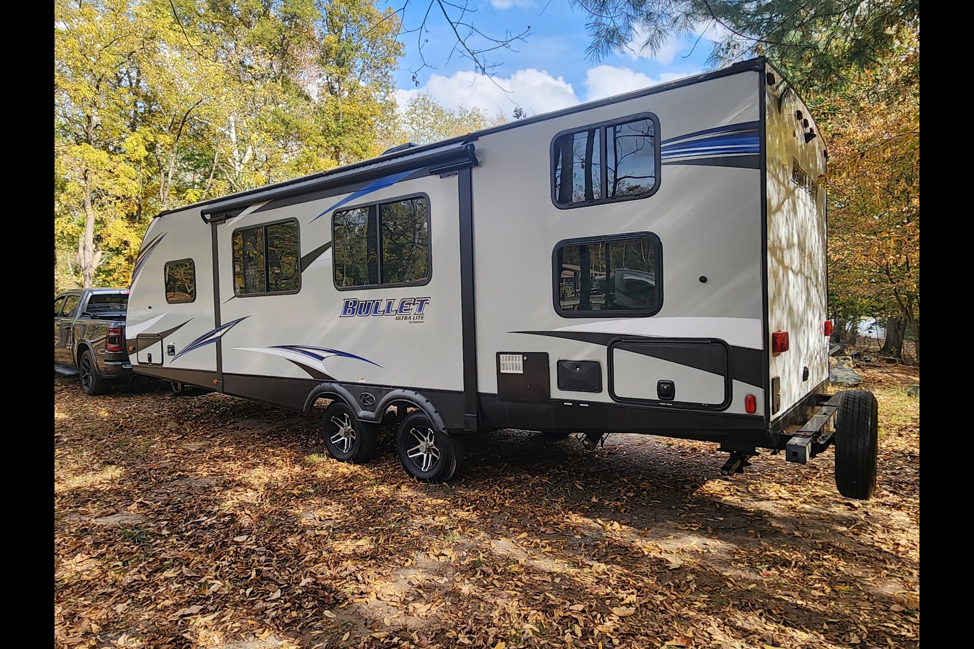 Keystone Bullet "Shelly": Private BR, Pets OK, Film Production Ready, Delivery Offered